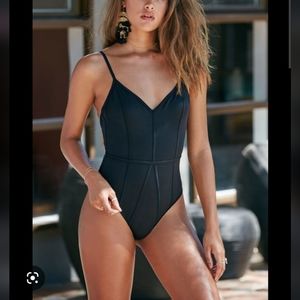NWT LA Hearts Binding One Piece Swimsuit